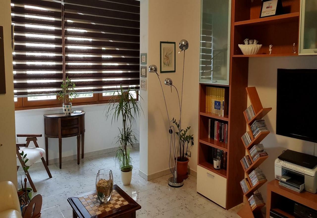 Casa Vacanze "Sara" Алгеро Екстериор снимка