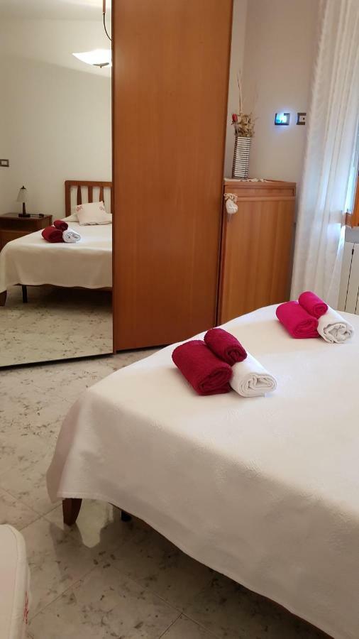 Casa Vacanze "Sara" Алгеро Екстериор снимка